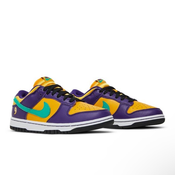 NIKE DUNK LOW - Picture 8 of 13